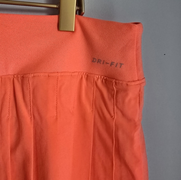 Nike, Victory Court Pleated Hyper Orange Skirt Skort Tennis Preppy Size Large - Picture 9 of 12